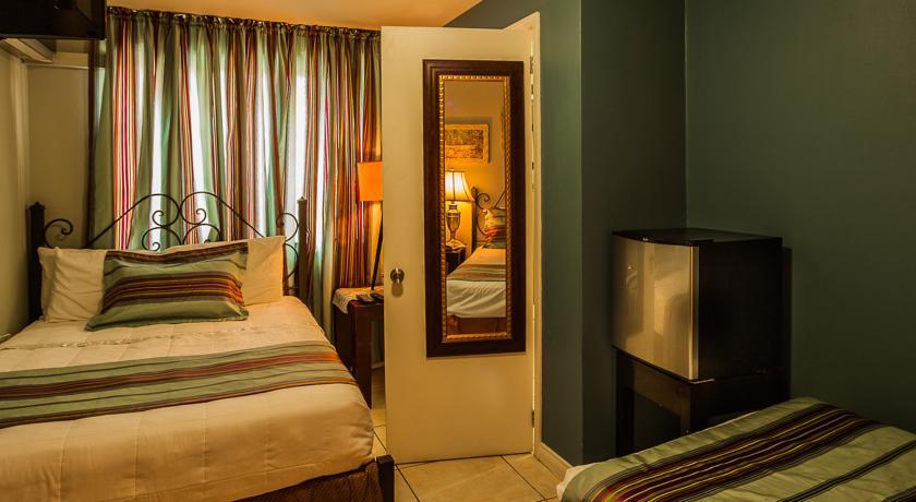 Inn At 87 Port of Spain Екстер'єр фото
