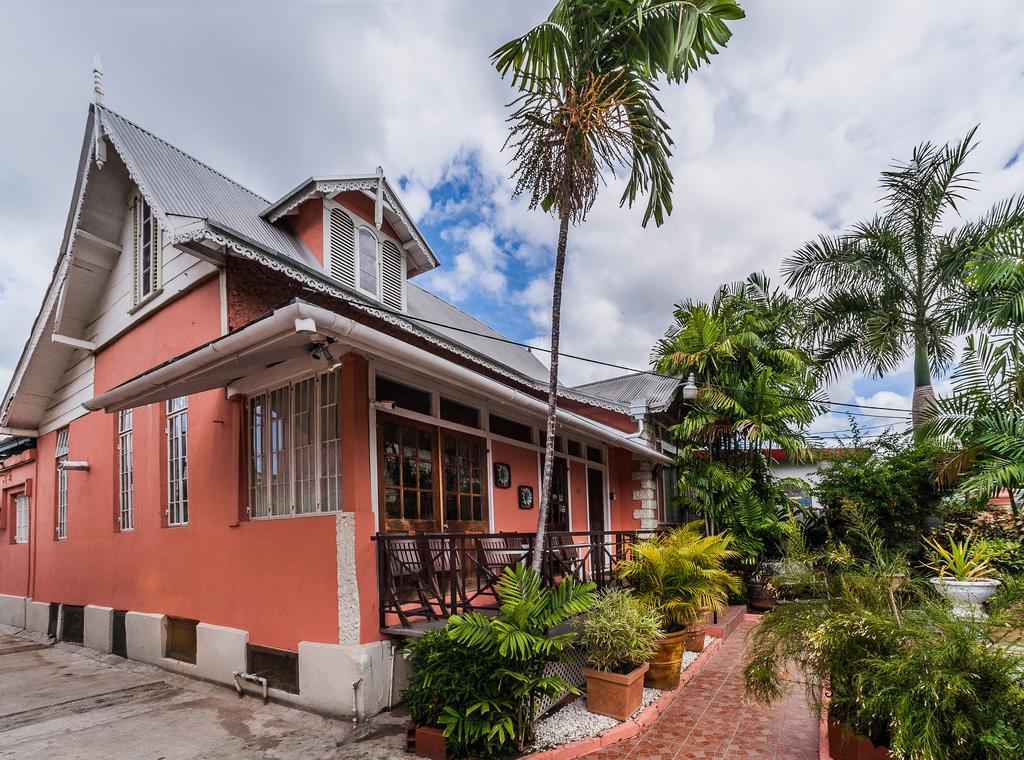 Inn At 87 Port of Spain Екстер'єр фото