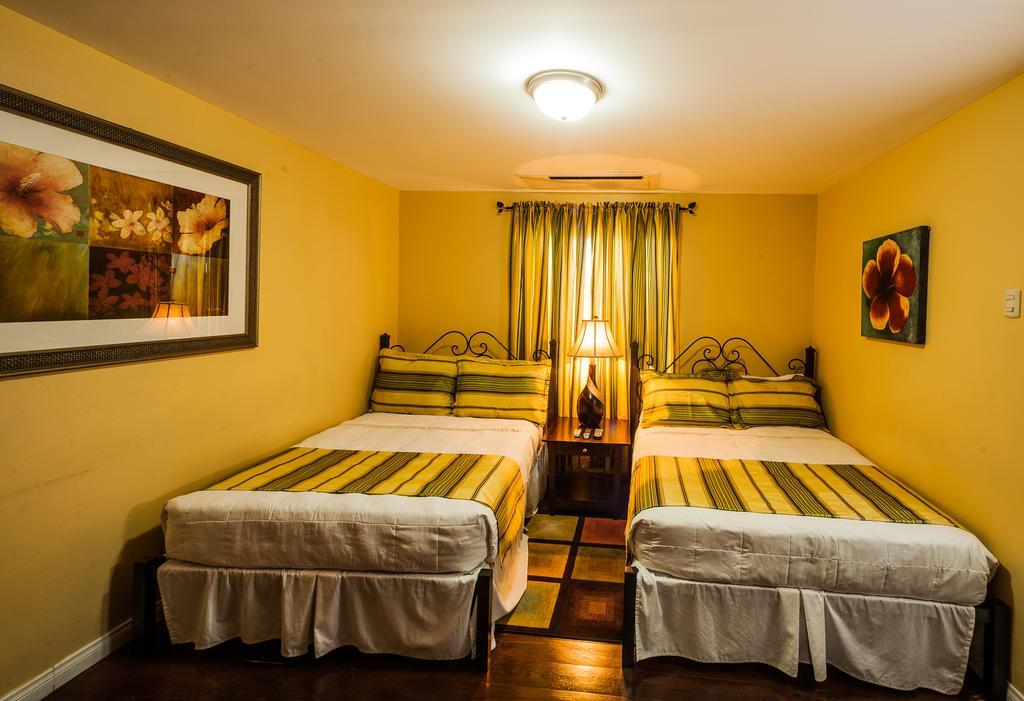 Inn At 87 Port of Spain Екстер'єр фото